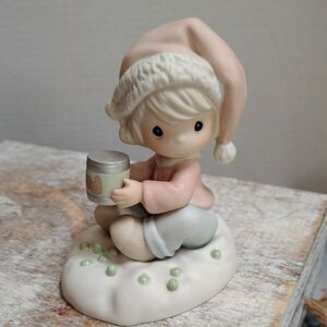 Precious Moments Girl With Santa Hat Figurine. C1/2